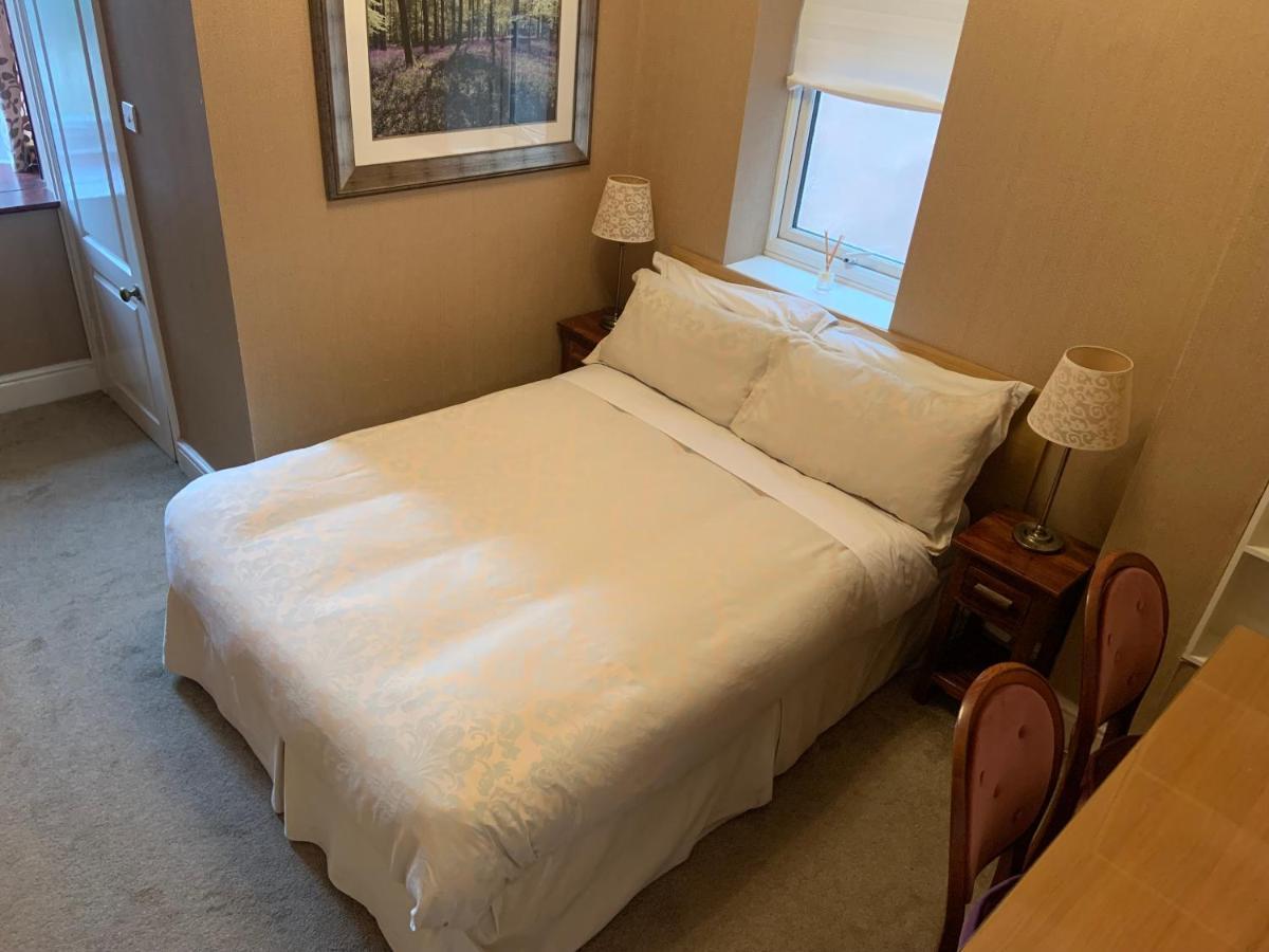 Entire Seaside Home, Sleeps 8, All En-Suite Rooms New Brighton Ngoại thất bức ảnh