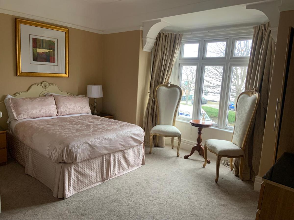 Entire Seaside Home, Sleeps 8, All En-Suite Rooms New Brighton Ngoại thất bức ảnh